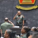 Danrindam II/Sriwijaya Brigjen TNI Lalu Habibburahim Wiradarma, S.I.P., M.Si., M.Han., menghadiri Sidang Dewan Kurikulum Angkatan Darat (Wankurad) TA 2025 yang dipimpin Wadan Kodiklatad Mayjen TNI Windiyatno di Gedung Ganesha Kodiklatad, Bandung, Senin (15/12/2025)