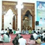 Kapolda Sumsel Pimpin Tes Urine Mendadak Pejabat Internal, Pastikan Integritas Personel Bebas Narkoba Safari Ramadhan 1447 H di Banyuasin resmi dibuka oleh Bupati Askolani bersama Wakil Bupati Netta Indian di Masjid Agung Al-Amir, Pangkalan Balai, sebagai upaya memperkuat silaturahmi dan mendekatkan pelayanan pemerintah kepada masyarakat.