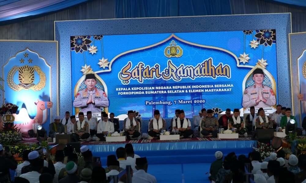 Safari Ramadan di Palembang, Kapolri Serukan Persatuan Nasional Hadapi Ketegangan Global Safari Ramadan di Palembang, Kapolri Serukan Persatuan Nasional Hadapi Ketegangan Global