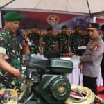 Ribuan Ojol dan Buruh di Palembang Deklarasi Jaga Kamtibmas Bersama Kapolri Kasrem 044/Gapo Hadiri Apel Ojol dan Buruh 'Nyago Bumi Sriwijaya Aman Bae' Bersama Kapolri di Palembang