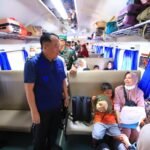 Ikut Melepas Mudik Gratis, Kasdam II/Sriwijaya: Semoga Selamat Sampai Tujuan Lepas Mudik Gratis Pemprov Sumsel Lebaran 1447 H, Wagub Cik Ujang Ingatkan Pemudik Utamakan Keselamatan