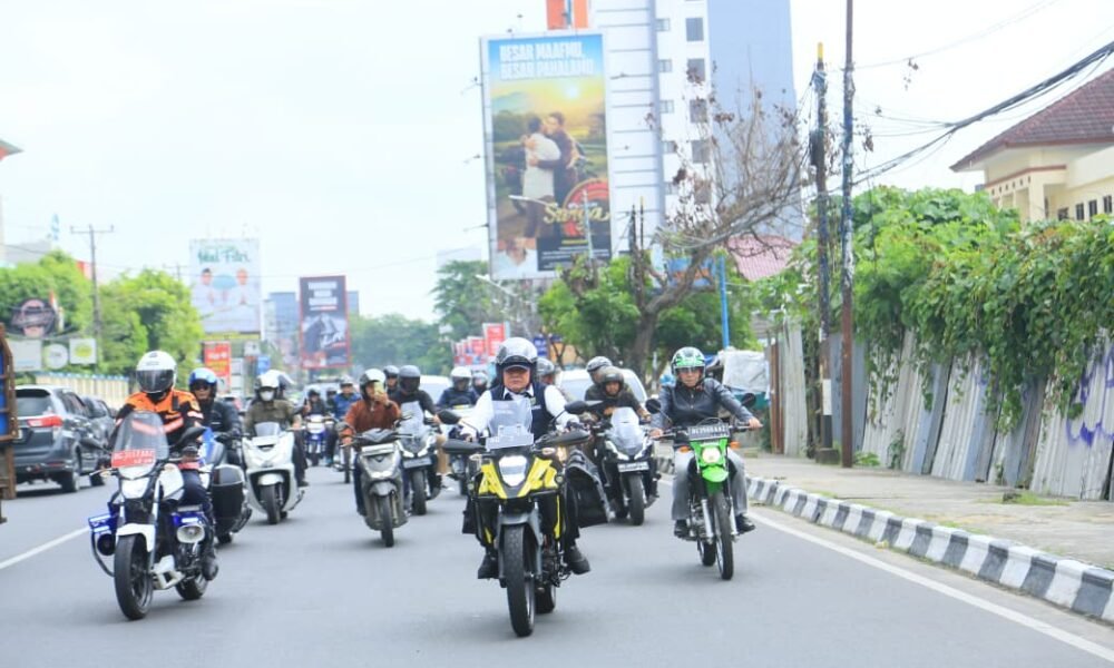 Motoran ke Banyuasin, Herman Deru Tanam Padi, Safari Jumat hingga Tinjau Kampung Wisata Al-Munawar Motoran ke Banyuasin, Herman Deru Tanam Padi, Safari Jumat hingga Tinjau Kampung Wisata Al-Munawar