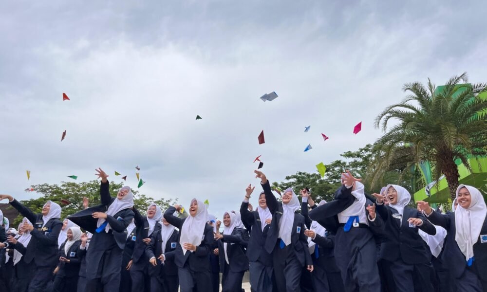 45 Siswa MAN IC OKI Tembus Kampus Top 100 Dunia di 4 Negara, Berikut Nama-Namanya 45 Siswa MAN IC OKI Tembus Kampus Top 100 Dunia di 4 Negara, Berikut Nama-Namanya