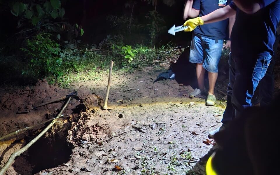 Sadis Nian, IRT di Lahat Dimutilasi, Potongan Tubuh dalam Karung Plastik Ditanam di Kebun Milik Korban Sadis Nian, IRT di Lahat Dimutilasi, Potongan Tubuh dalam Karung Plastik Ditanam di Kebun Milik Korban