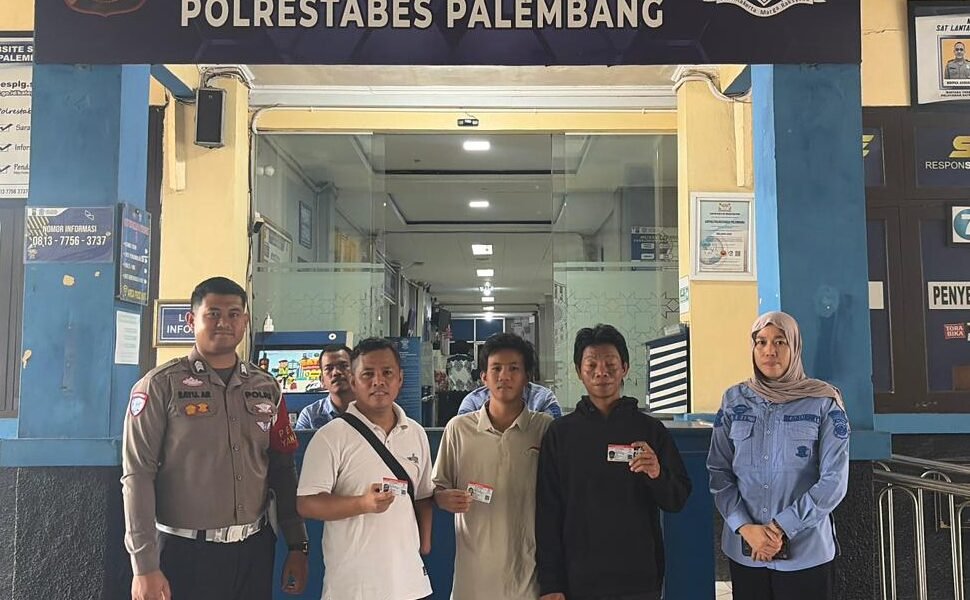 Polri Hadir untuk Semua, Atlet Disabilitas Palembang Terima SIM D Gratis Polri Hadir untuk Semua, Atlet Disabilitas Palembang Terima SIM D Gratis