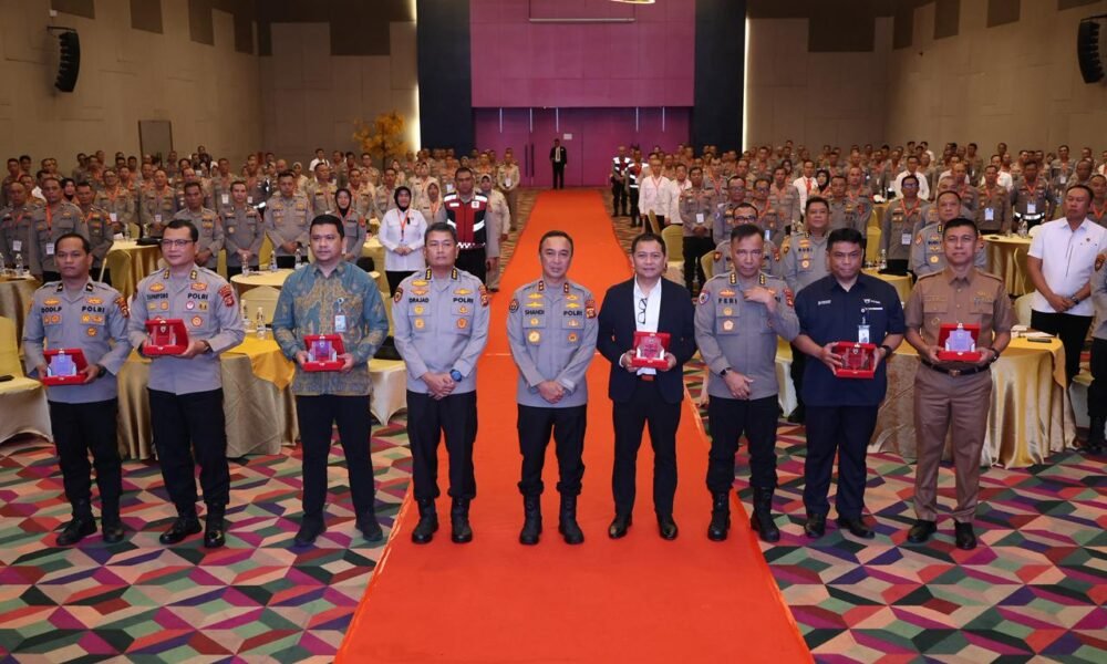 Tak Sekadar Pensiun, Kapolda Sumsel Ajak Personel Siapkan Kehidupan Purnatugas yang Produktif Tak Sekadar Pensiun, Kapolda Sumsel Ajak Personel Siapkan Kehidupan Purnatugas yang Produktif