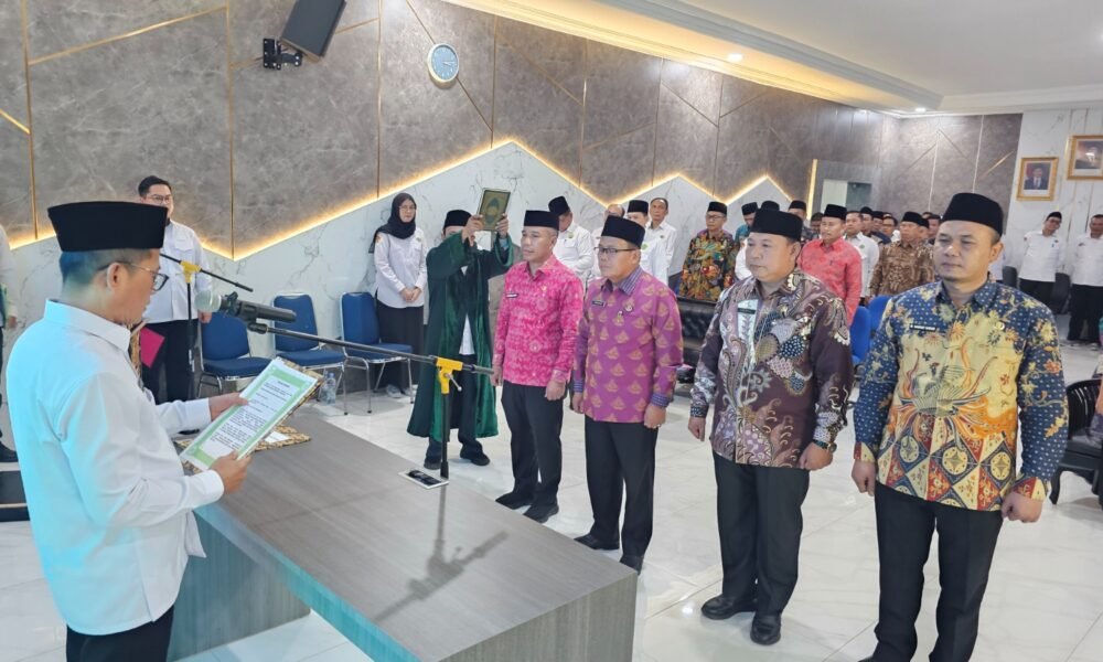 Lantik 4 Pejabat Administrator, Kakanwil Kemenag Sumsel Tekankan Penyegaran dan Akselerasi Kinerja