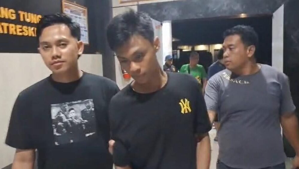 Polisi Gadungan di OKU Timur Rampas Motor Pelajar, Modus ‘Cek Identitas’, Pukul Korban Polisi Gadungan di OKU Timur Rampas Motor Pelajar, Modus 'Cek Identitas'
