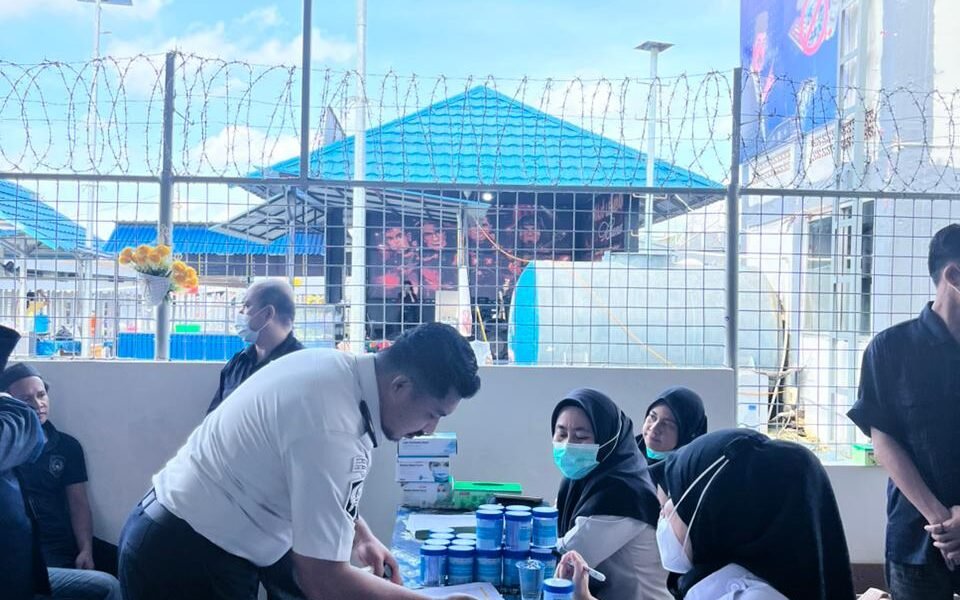 Rutan Palembang Tes Urine WBP dan Pegawai, Seluruh Hasil Negatif Narkoba