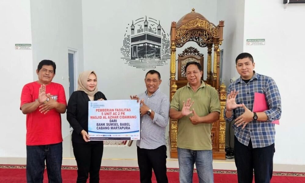 Dekat dengan Masyarakat, Bank Sumsel Babel Salurkan Bantuan CSR untuk Fasilitas Keagamaan Dekat dengan Masyarakat, Bank Sumsel Babel Salurkan Bantuan CSR untuk Fasilitas Keagamaan