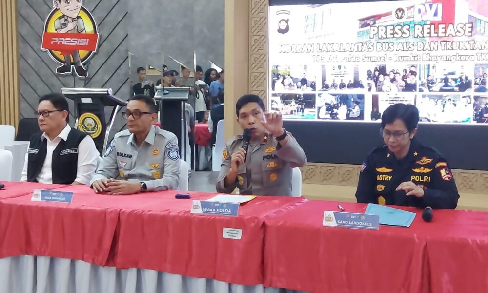 Tim DVI Polri Identifikasi 11 Jenazah Korban Lakalantas Bus ALS di Sumatera Selatan Melalui DNA Tim DVI Polri Identifikasi 11 Jenazah Korban Lakalantas Bus ALS di Sumatera Selatan Melalui DNA