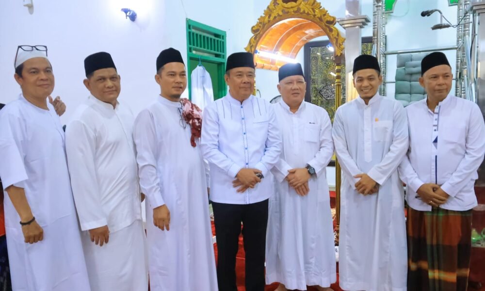 Wagub Sumsel Cik Ujang Safari Jumat di Masjid Al-Ikhlas, Salurkan Bantuan dan Siapkan Hewan Kurban Wagub Sumsel Cik Ujang Safari Jumat di Masjid Al-Ikhlas, Salurkan Bantuan dan Siapkan Hewan Kurban