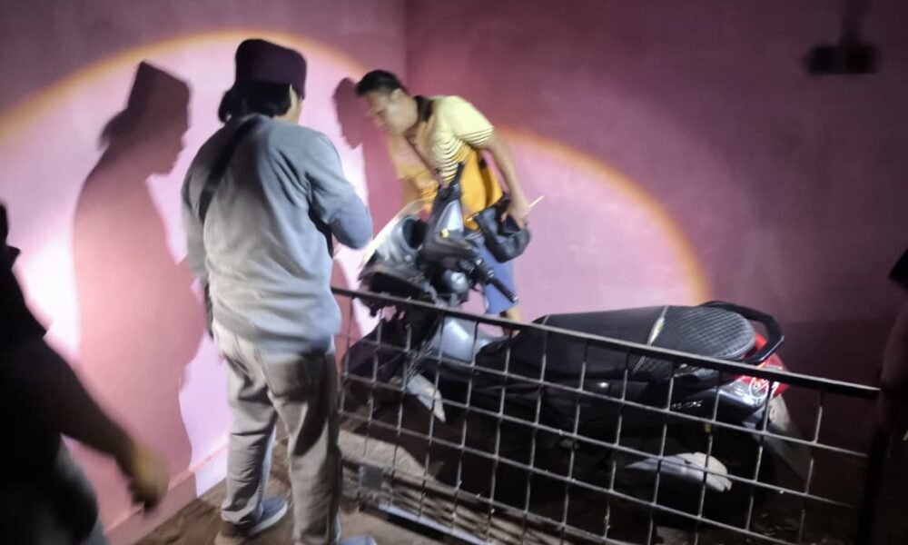 Buron Hampir Tiga Bulan, Pelaku Penganiayaan Sadis dan Perampasan Motor di Banyuasin Diringkus Polisi Buron Hampir Tiga Bulan, Pelaku Penganiayaan Sadis dan Perampasan Motor di Banyuasin Diringkus Polisi