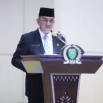 Herman Deru Tinjau Dermaga Kelapa Musi II, Perkuat Dukungan Ekspor Kelapa Sumsel ke Pasar Internasional Gubernur Sumatera Selatan (Sumsel) Dr. H. Herman Deru diwakili Sekretaris Daerah (Sekda) Provinsi Sumsel Dr. Drs. H. Edward Candra, M.H. menyampaikan tanggapan dan jawaban Gubernur. (Foto: Yulie)