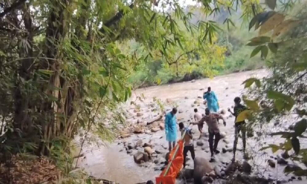 Lansia Hilang Tiga Hari Ditemukan Meninggal di Sungai Kemu OKU Selatan, Diduga Hanyut Saat Mandi