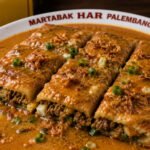 Risol Mayo Lumer yang Lagi Viral, Gurih, Renyah, dan Bikin Ketagihan! Martabak HAR Palembang, dengan siraman kuah kari khas yang kaya rempah. (Foto: istimewa)