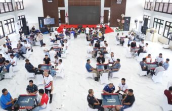 Sinergi Tanpa Batas, Kolonel Arm Heri Bayu Hadiri Lomba Domino Semarak HUT Korem 044/Gapo. (Foto: Yulie/istimewa)