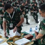 Asops Kasdam II/Swj Pimpin Rapat Evaluasi Bidang Operasi TA 2026 Hari kedua Tes Akademik Seleksi Diktukba TNI AD TA 2026 di GOR Merah Putih Jasdam II/Swj berlangsung lancar. Sebanyak 492 peserta mengikuti ujian. (Foto: Yulie/nara.sriwijayaterkini.id)
