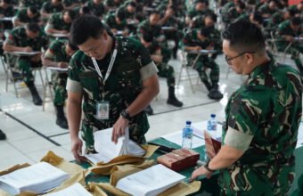 Hari kedua Tes Akademik Seleksi Diktukba TNI AD TA 2026 di GOR Merah Putih Jasdam II/Swj berlangsung lancar. Sebanyak 492 peserta mengikuti ujian. (Foto: Yulie/nara.sriwijayaterkini.id)