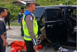 Avanza Hantam Buntut Truk Hino, Satu Keluarga Asal Palembang Tewas di Tol Terpeka Lampung