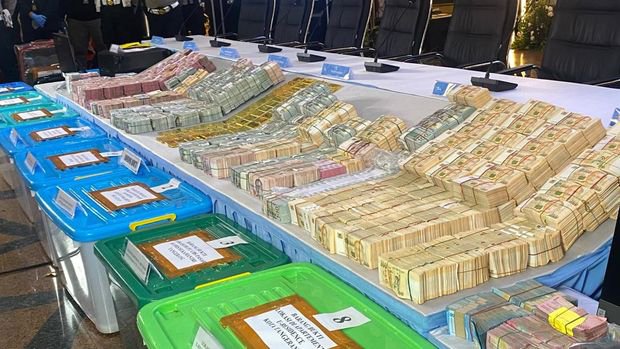 Barang bukti tersebut diperlihatkan dalam konferensi pers di Gedung Promoter Polda Metro Jaya, Jakarta, Jumat (10/7/2026). (Foto: Wildan/detikcom)
