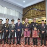 Kenang Jasa Pahlawan, Kapolda Sumsel Pimpin Apel Kehormatan dan Renungan Suci HUT ke-81 RI di TMP