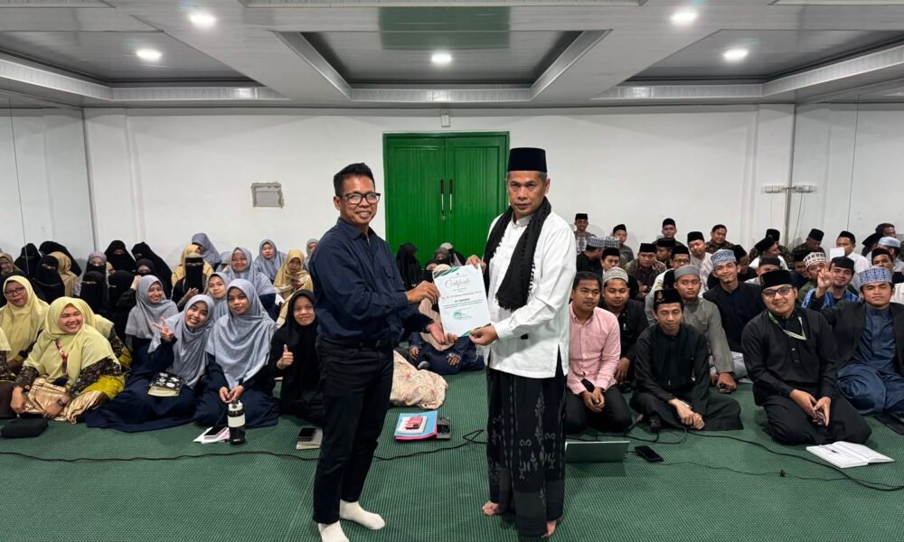 Dari Papan Tulis ke Medsos, Ratusan Guru Al-Fahd Kini Cerdas Digital