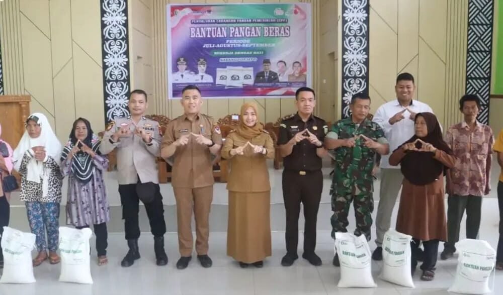 Pemkot Pagaralam Salurkan 513,45 Ton Beras CPP untuk 17.115 Penerima Bantuan Pangan