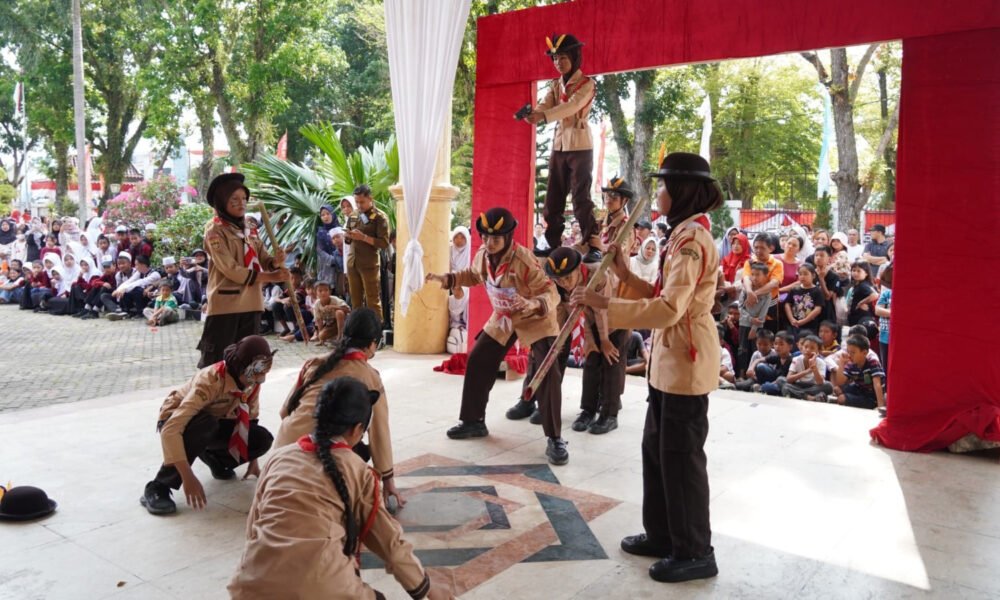 Semarakan HUT RI Ke-81, Pelajar OKI Unjuk Kekompakan Lewat Gerak Jalan Indah