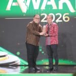 Perkuat Literasi AI di Dunia Pendidikan, Polda Sumsel dan Google for Education Latih Guru Madrasah Sumsel Kapolda Sumsel Dianugerahi Penghargaan Penjaga Keamanan dan Ketahanan Energi di Bumi Sriwijaya