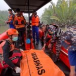 Tim Mabes TNI Turun Gunung Tangani Karhutla di Muba, Ingatkan Warga Tak Buka Lahan dengan Cara Dibakar